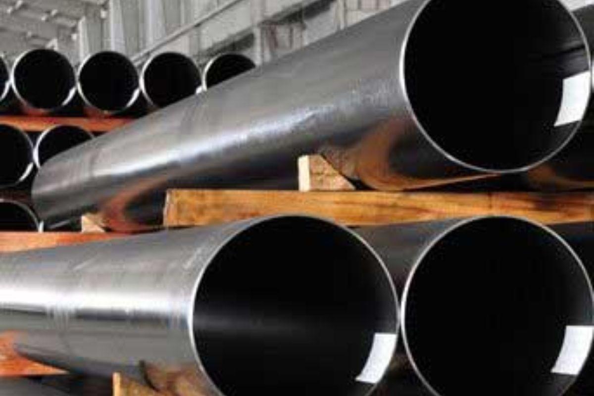 How to Select the Right Pipe Material for Industrial Use