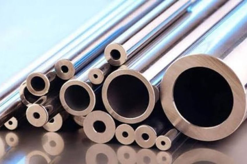 What Should You Consider When Selecting SS Pipes for Industrial Projects